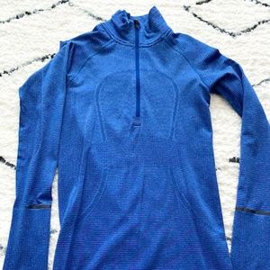 Lululemon Blue Swiftly Half Zip Size 6